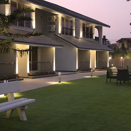 Meritas Adore Resort Lonavala Dış mekan fotoğraf