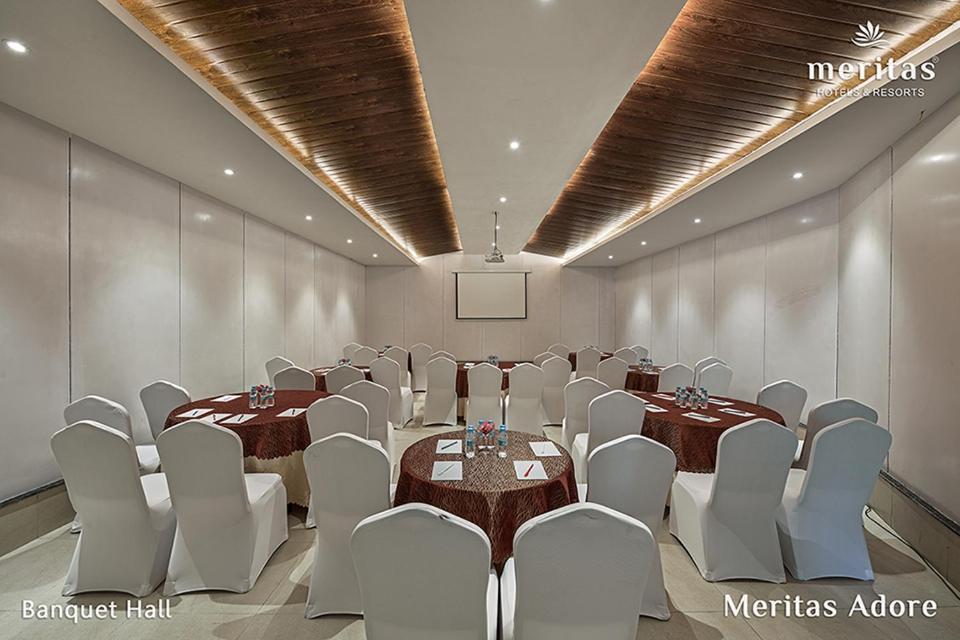 Meritas Adore Resort Lonavala Dış mekan fotoğraf